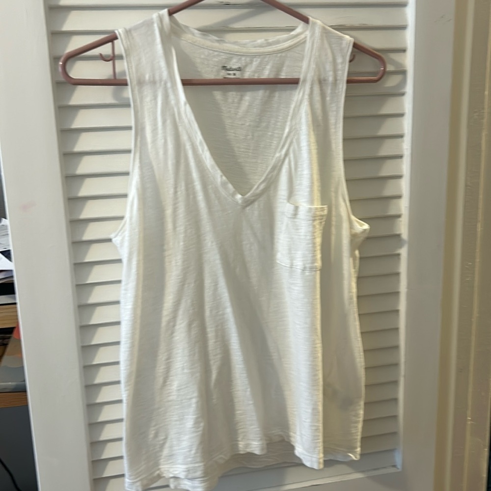 Madewell v neck whisper cotton muscle tee classic fit
